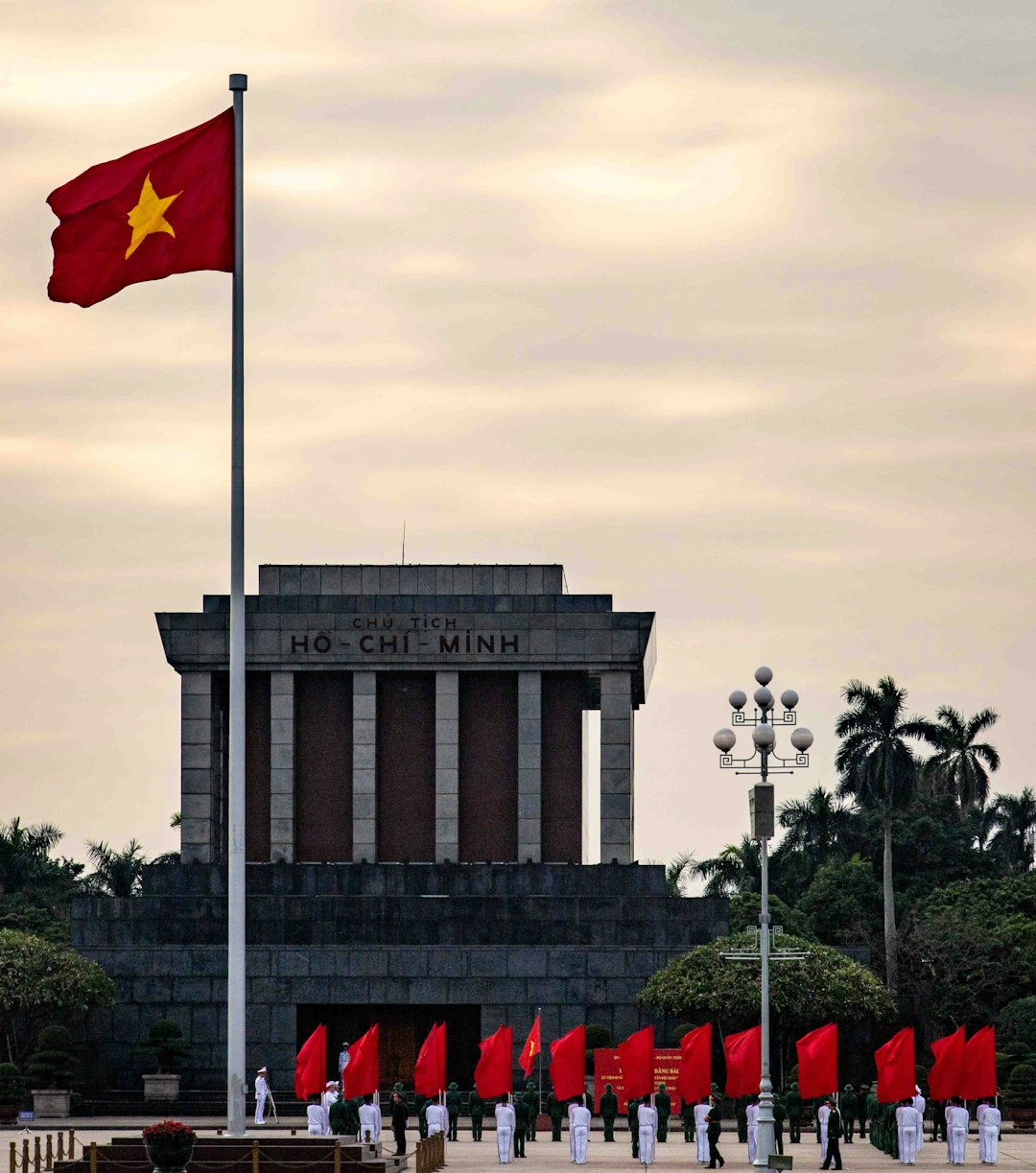 イメージ：3. 意思決定の流れと発言権